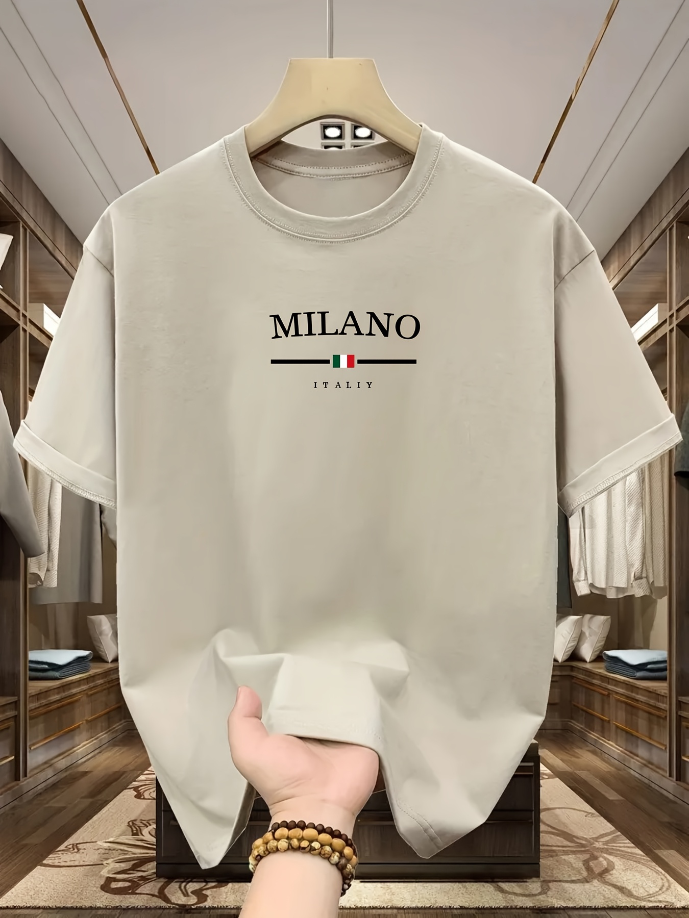 Street Fashion Milan - T-shirt à manches courtes et col