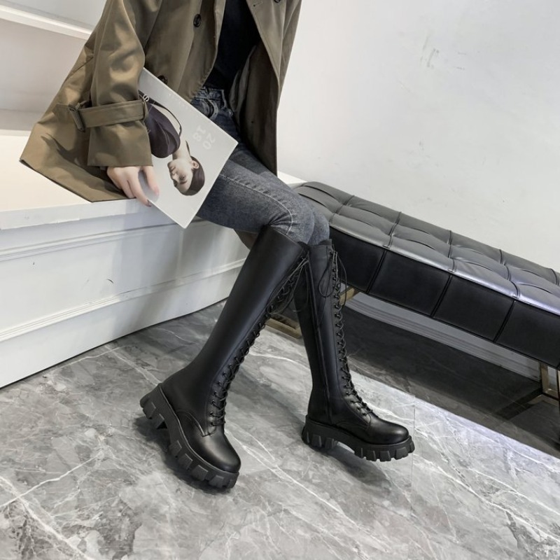 Bottes hautes pour femmes à la - Street Fashion Female avis et prix
