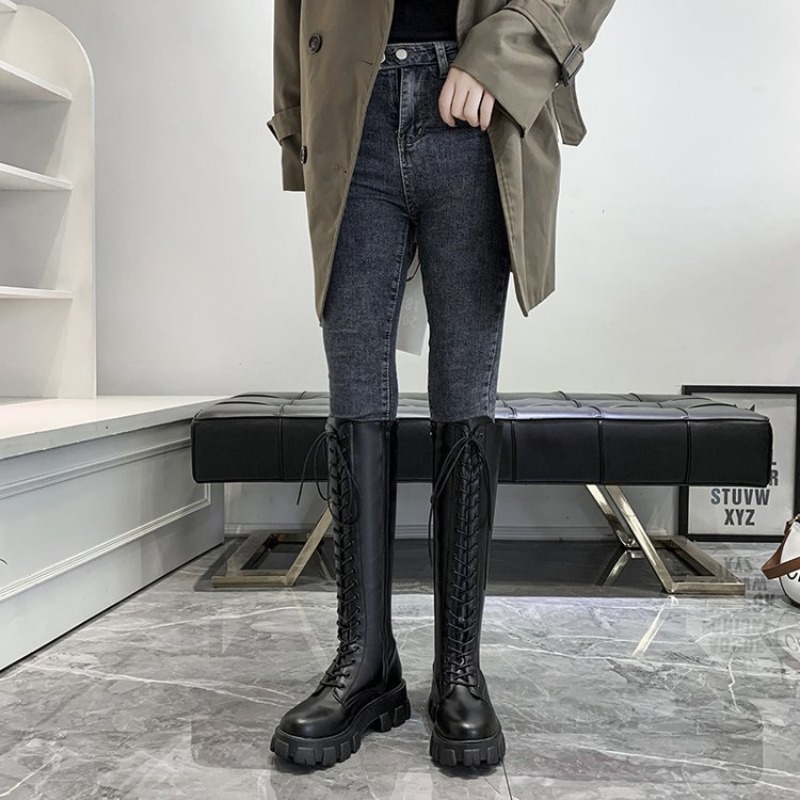 Bottes hautes pour femmes à la - Street Fashion Female avis et prix