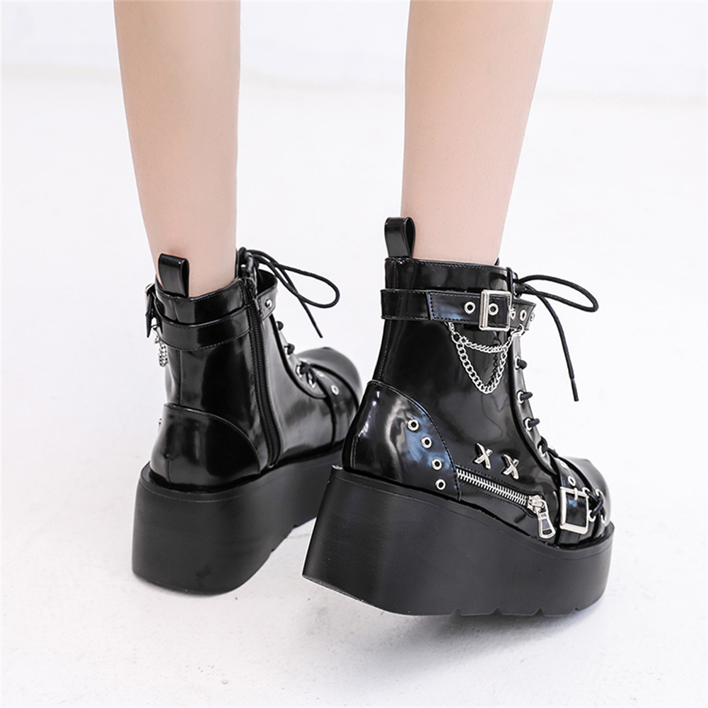 Bottines gothiques à plateform - Street Fashion Female avis et prix